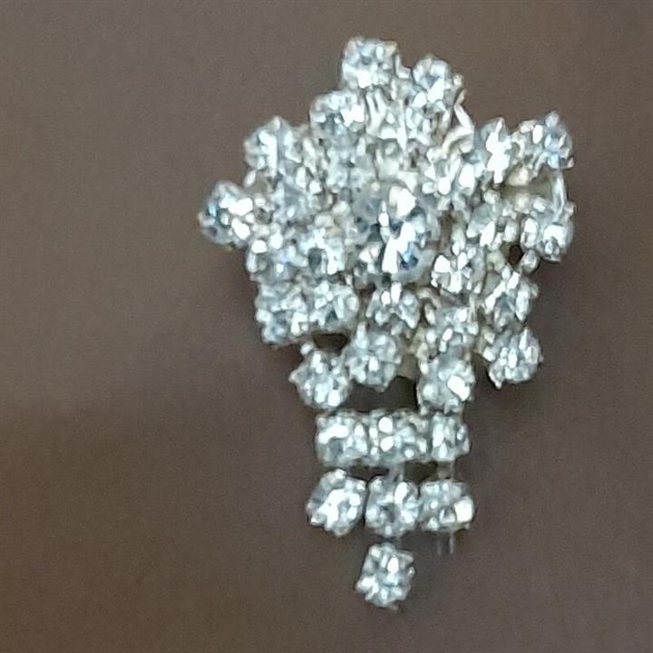 سوزن روسری و لباس رنگ نقره ای تمام نگین دار مجلسی